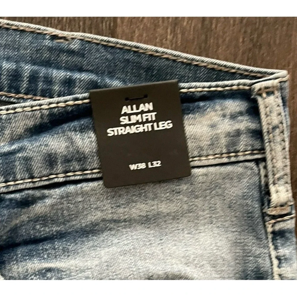 Silver Jeans -  Silver Jeans Men's 38x32 Allan Slim fit straight Leg Light Wash